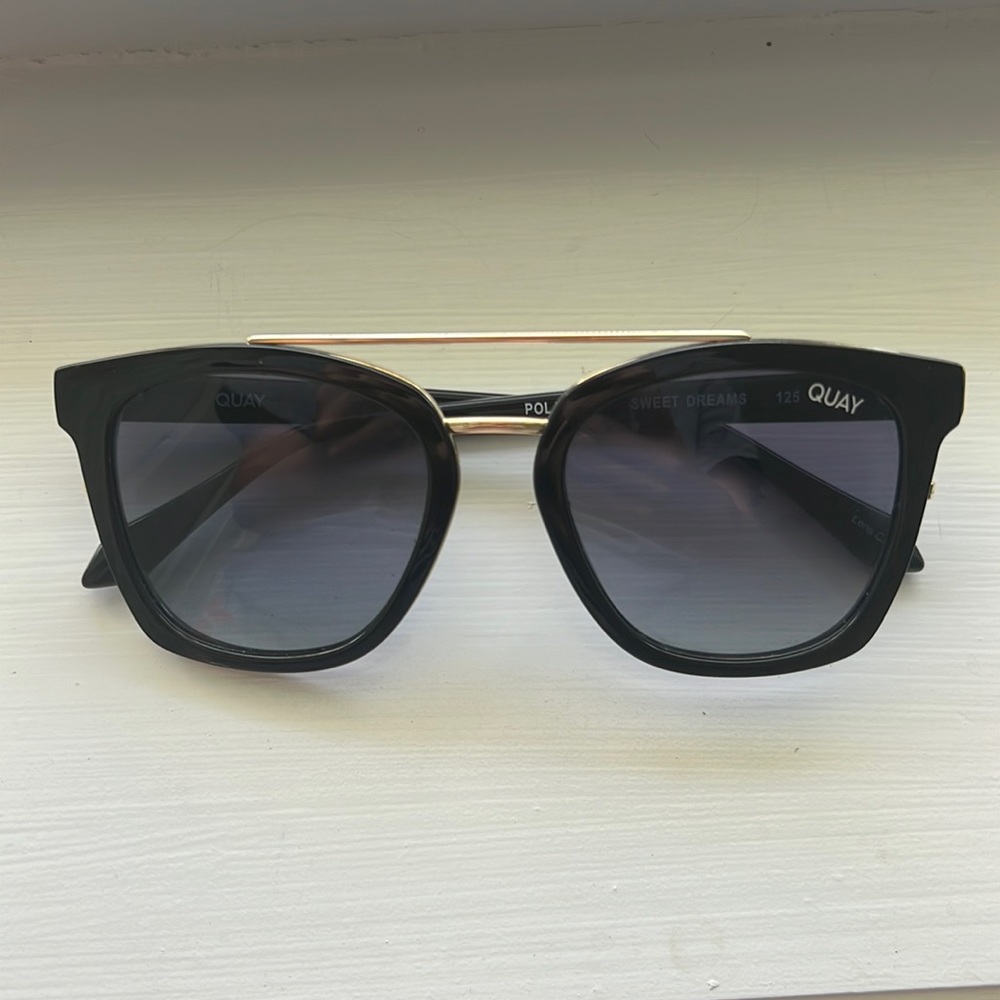Quay Sunglasses- “Sweet Dreams” Polarized